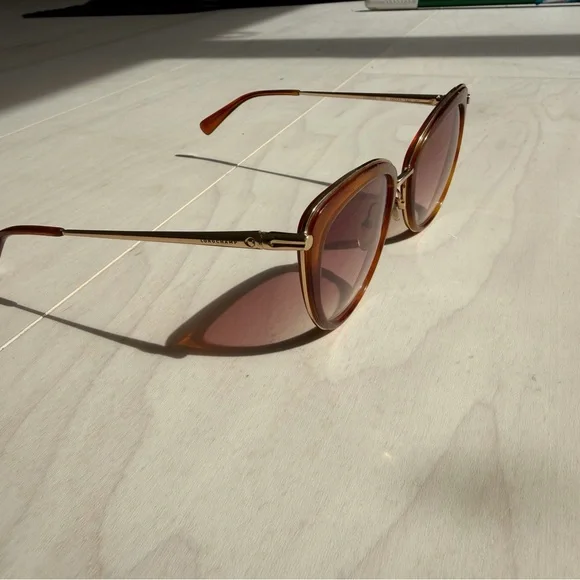 [Longchamp] Women's Brown Frame Sunglasses with Gold Details - Picture 4 of 11